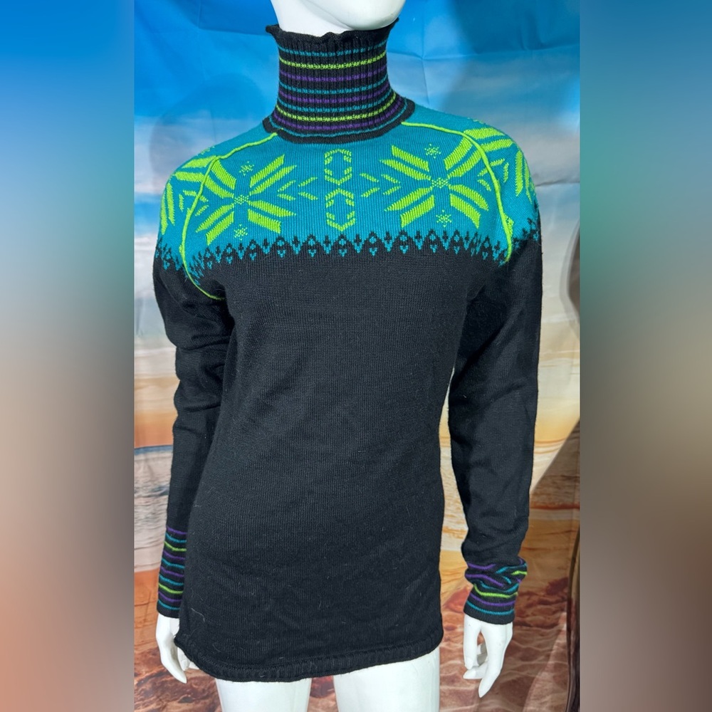 Obermeyer women’s ski sweater